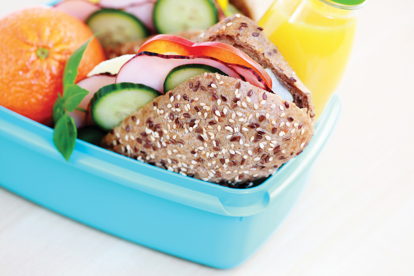 Study shows free school meals stigma boosts packed lunch popularity ...